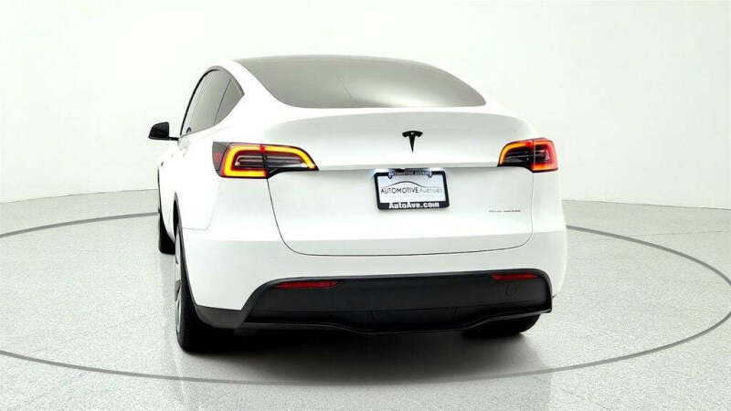 2024 Tesla Model Y Long Range