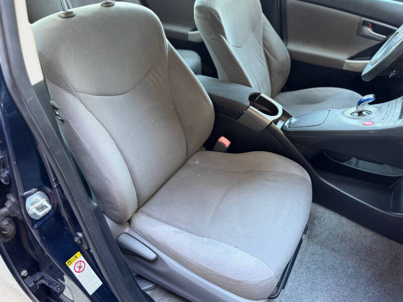 2013 Toyota Prius One - Photo 15