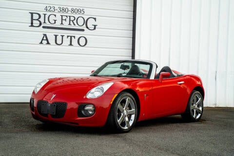 2008 Pontiac Solstice for sale at Big Frog Auto in Cleveland TN