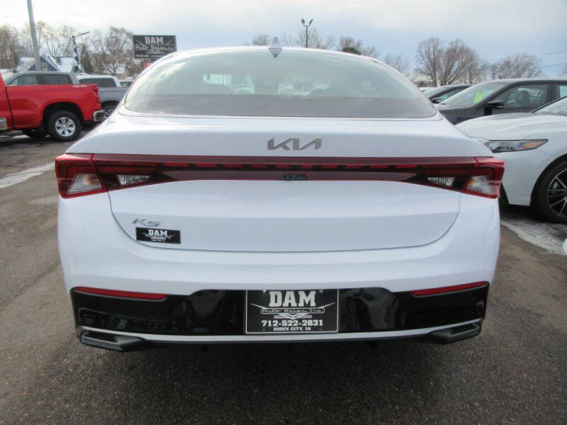 2022 Kia K5
