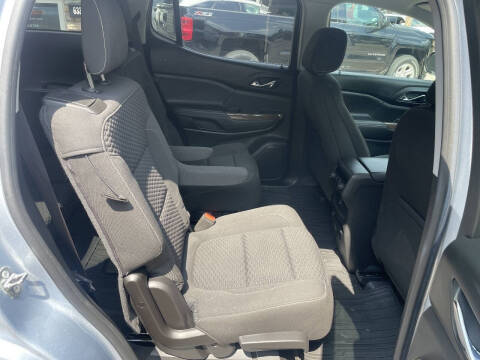 2017 GMC Acadia SLE-2