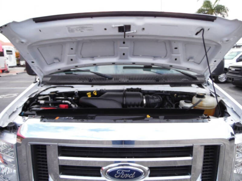2019 Ford E-350