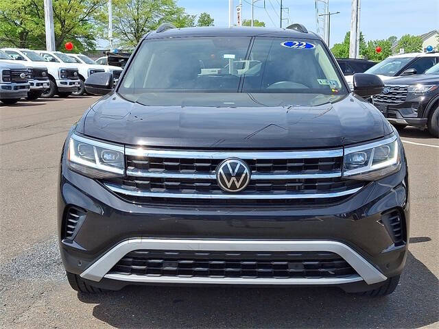 Used 2022 Volkswagen Atlas SE w/Tech with VIN 1V2KR2CA6NC554386 for sale in Philadelphia, PA