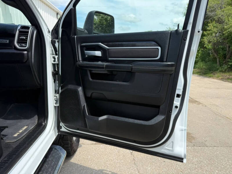 2024 RAM 2500