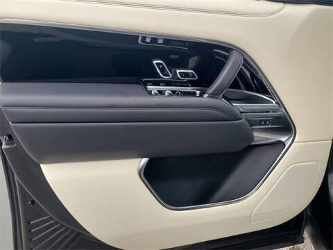 2024 Land Rover Range Rover P400 SE