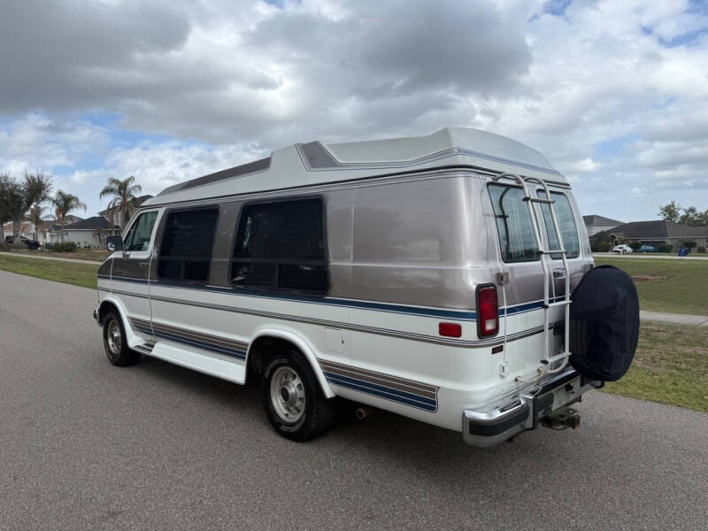 1992 Dodge Ram Van B250 Maxi