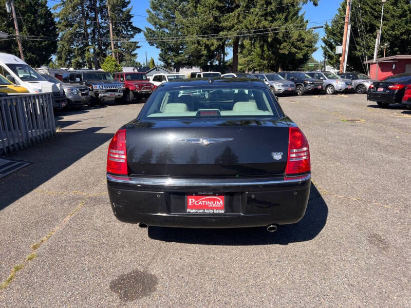 2005 Chrysler 300 C