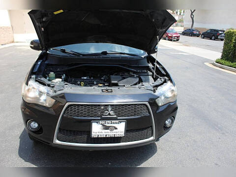 2010 Mitsubishi Outlander SE