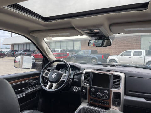 2016 RAM 3500 Laramie