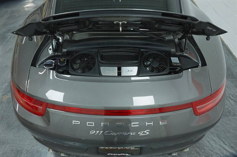 2014 Porsche 911 Carrera 4S