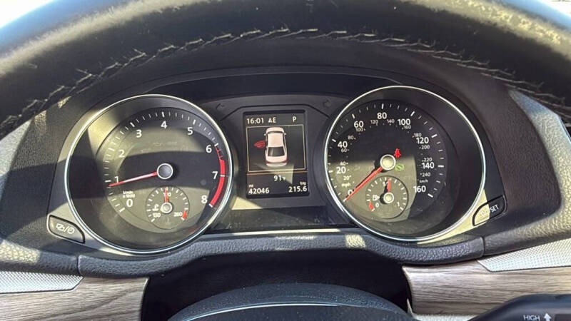 2018 Volkswagen Passat 2.0T SE