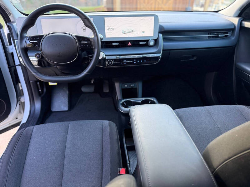 2024 Hyundai Ioniq 5 SE