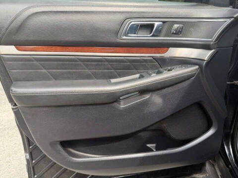 2018 Ford Explorer Platinum