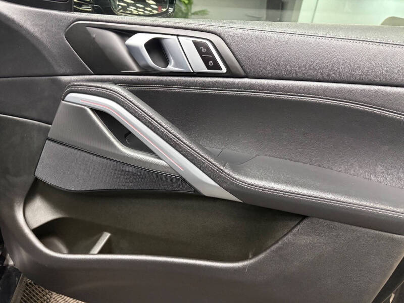 2021 BMW X6 sDrive40i