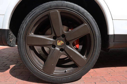 2018 Porsche Cayenne Platinum Edition