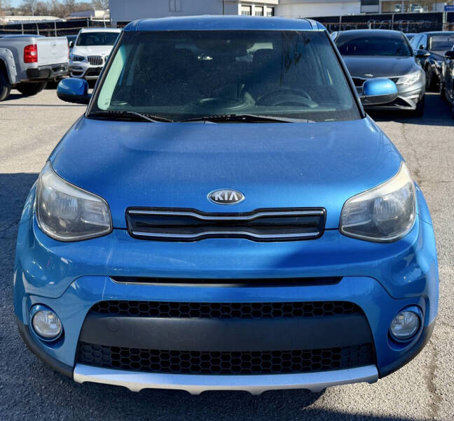 2017 Kia Soul +