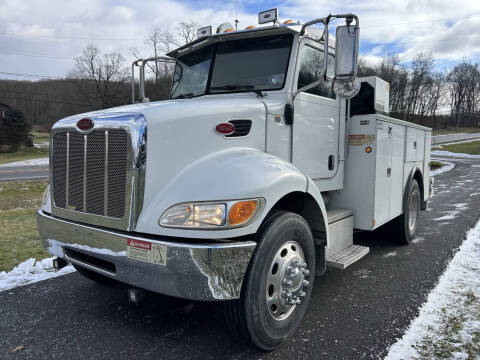 2006 Peterbilt 335 Mechanic's Truck