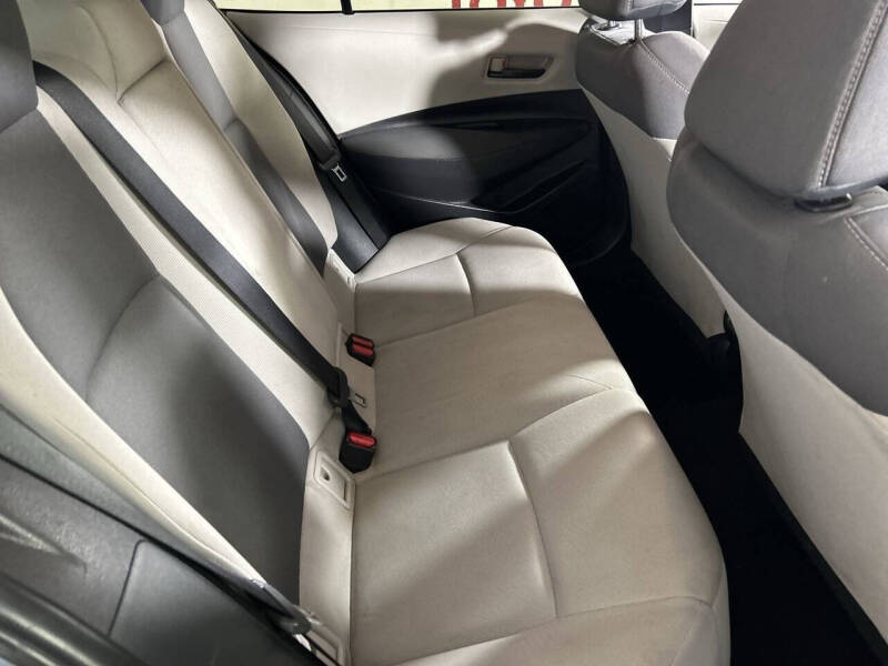 2022 Toyota Corolla LE