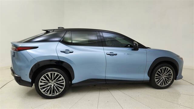 2023 Lexus RZ 450e Luxury