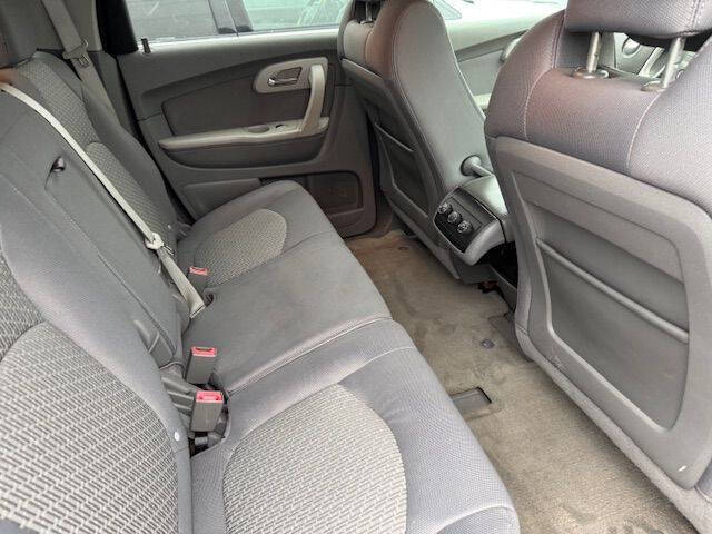 2012 Chevrolet Traverse LS