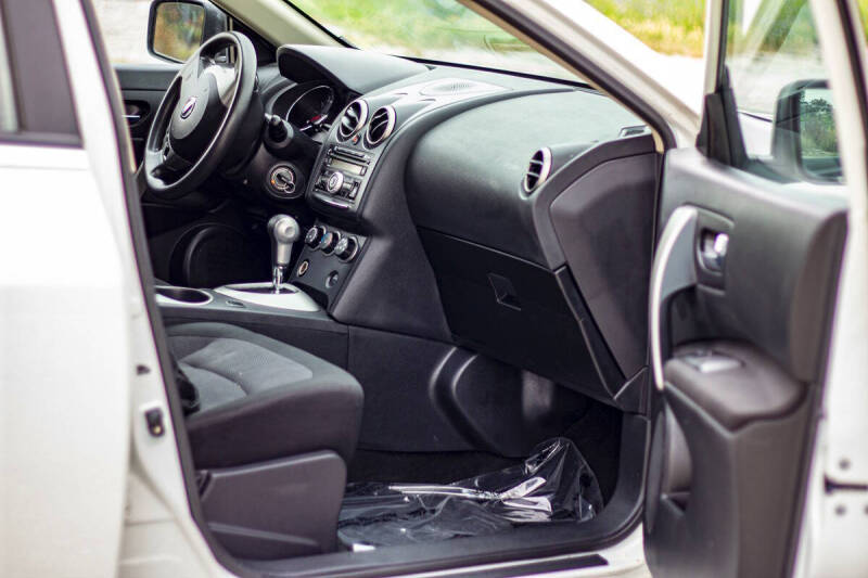 2012 Nissan Rogue S