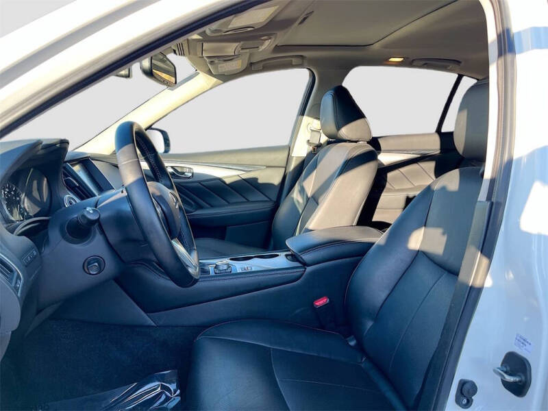 2022 Infiniti Q50 Luxe