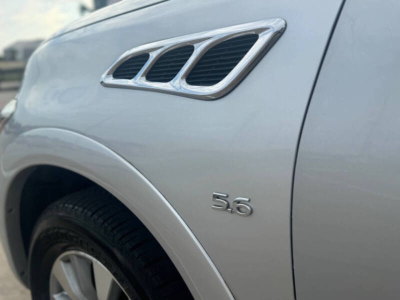 2017 Infiniti QX80 Signature Edition