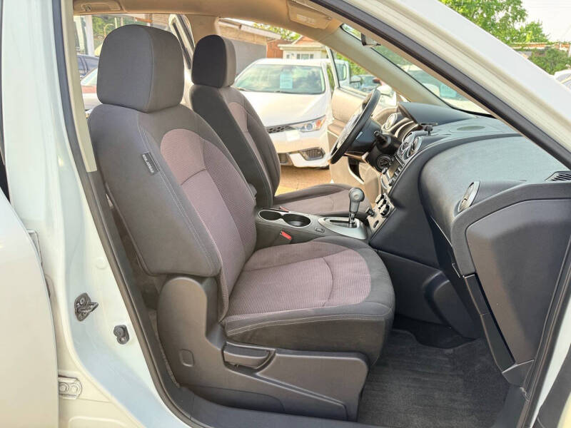 2012 Nissan Rogue SV