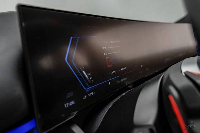 2025 BMW M5