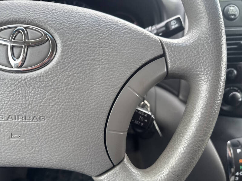 2009 Toyota Sienna LE 7-Passenger