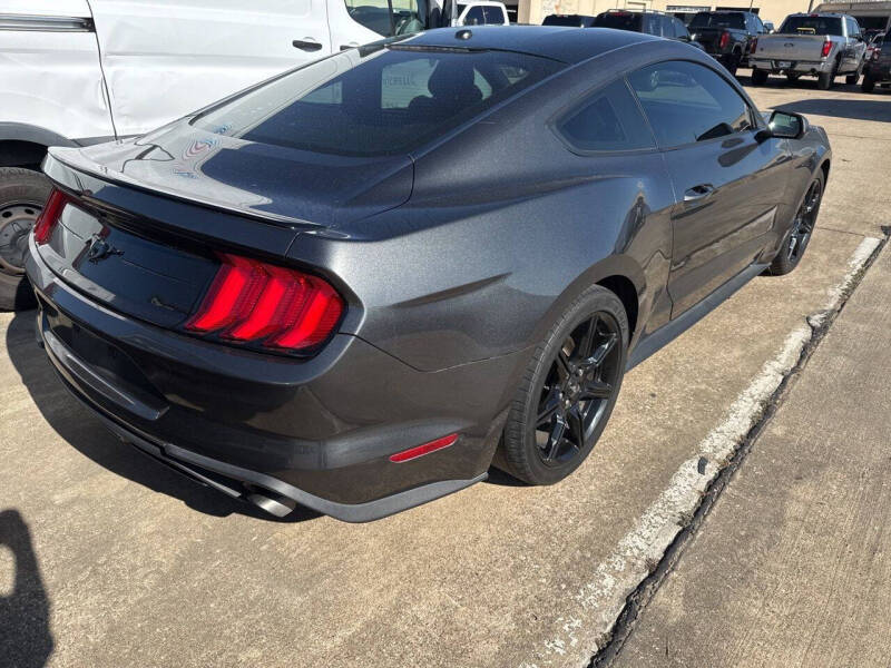 2019 Ford Mustang EcoBoost