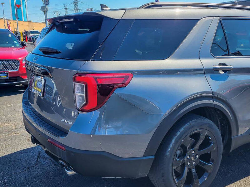 2023 Ford Explorer ST-Line
