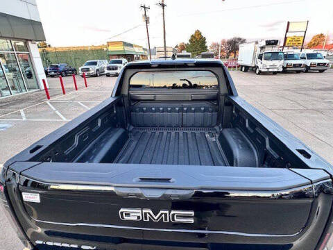 2025 GMC Sierra EV Denali