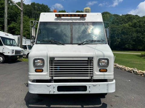 2016 Freightliner MT45 Chassis