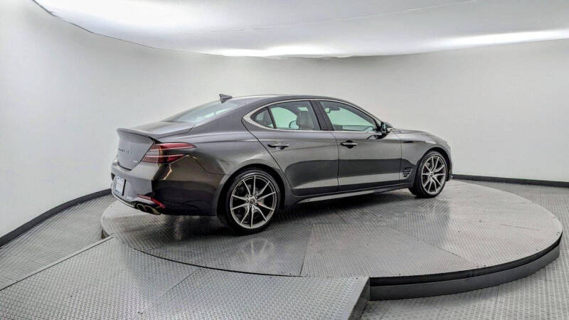 2023 Genesis G70 2.0T