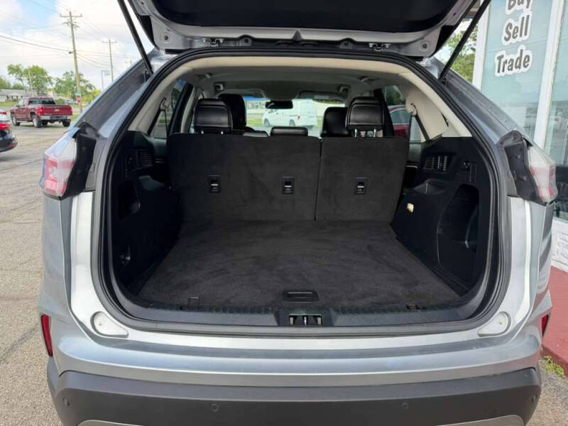 2020 Ford Edge SEL