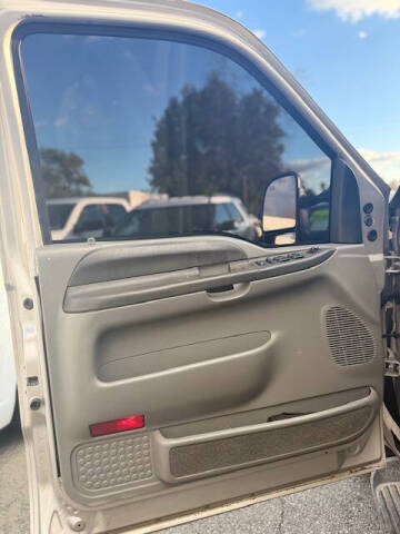 2003 Ford Excursion XLT