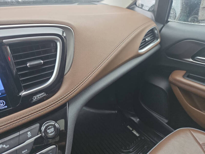 2017 Chrysler Pacifica Limited