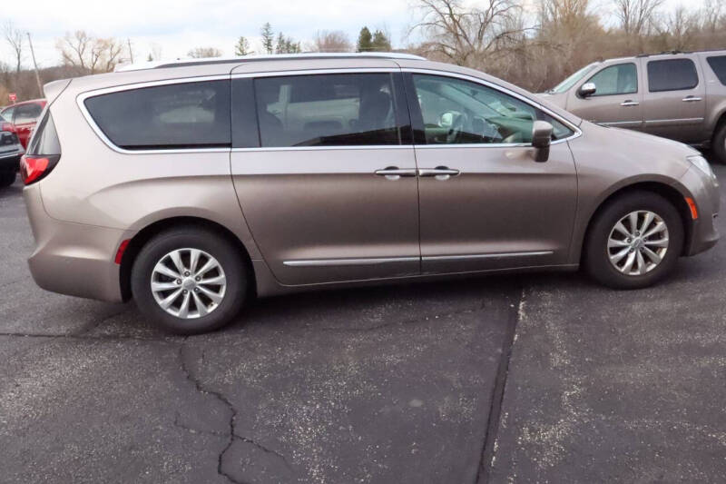 2018 Chrysler Pacifica Touring L Plus