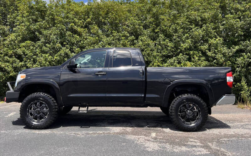 2014 Toyota Tundra SR5
