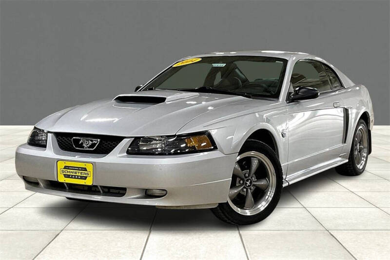 Used 2004 Ford Mustang GT Deluxe with VIN 1FAFP42X34F121539 for sale in Montevideo, Minnesota