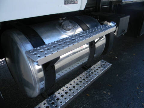 2012 Freightliner M2 112