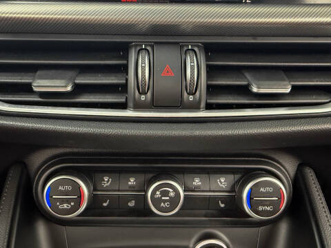 2022 Alfa Romeo Stelvio Veloce