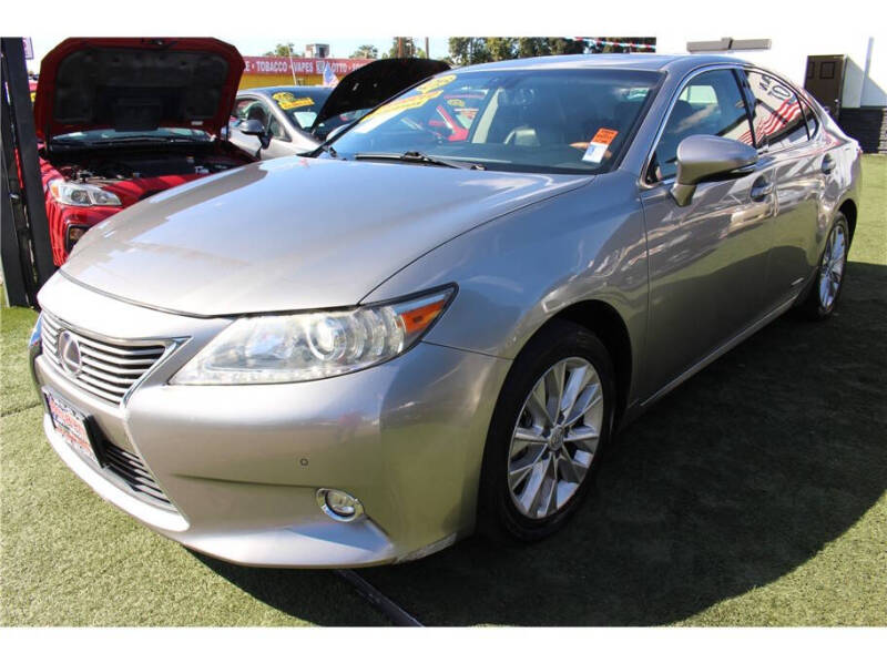 2015 Lexus ES 300h