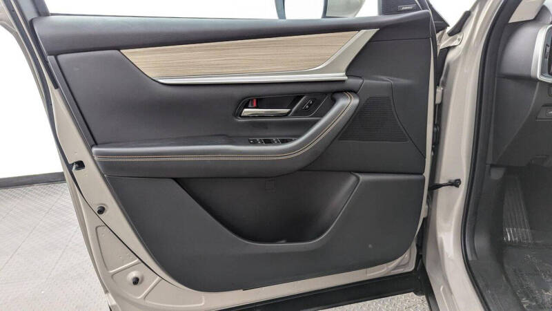 2024 Mazda CX-90 Plug-in Hybrid Premium