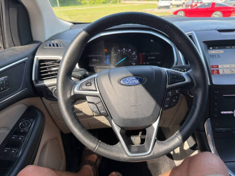 2017 Ford Edge Titanium