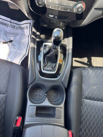 2018 Nissan Rogue SV