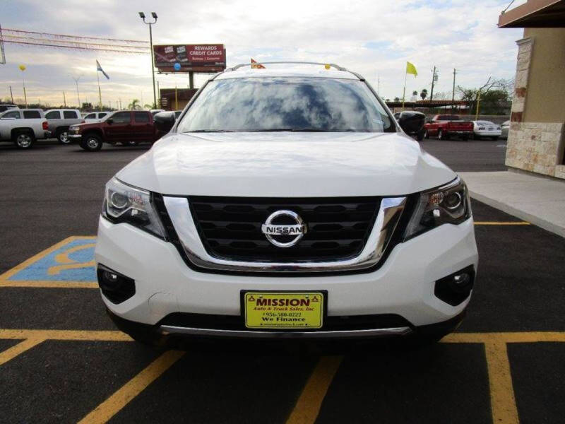 2017 Nissan Pathfinder SV