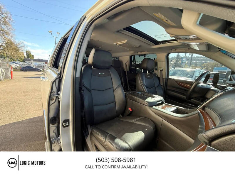 2015 Cadillac Escalade Luxury