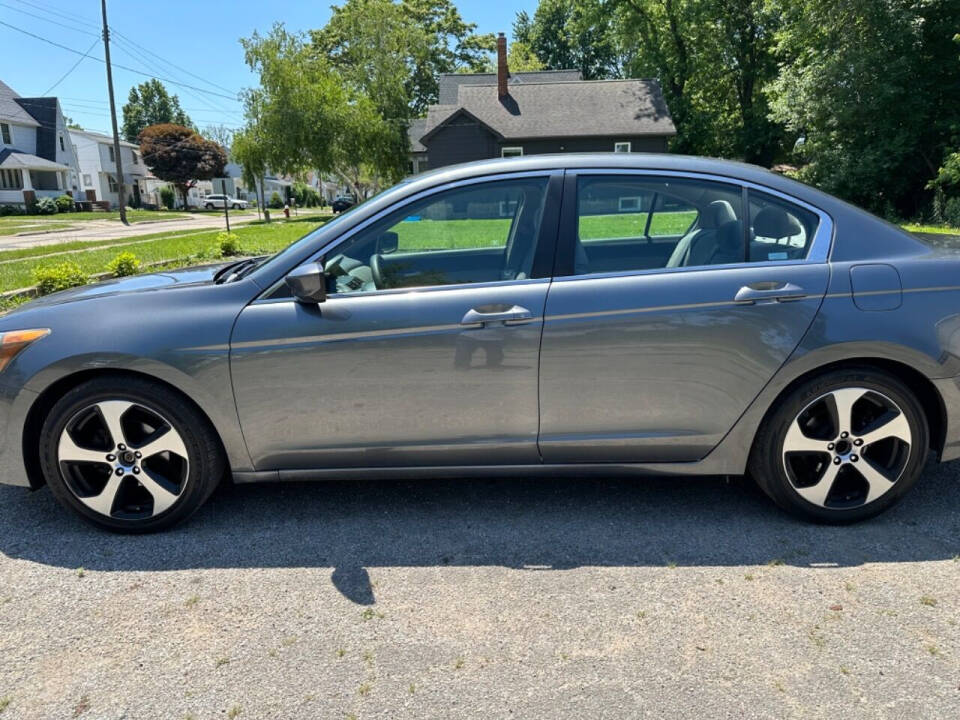 2009 Honda Accord for sale at SRL SAHER in Lorain, OH